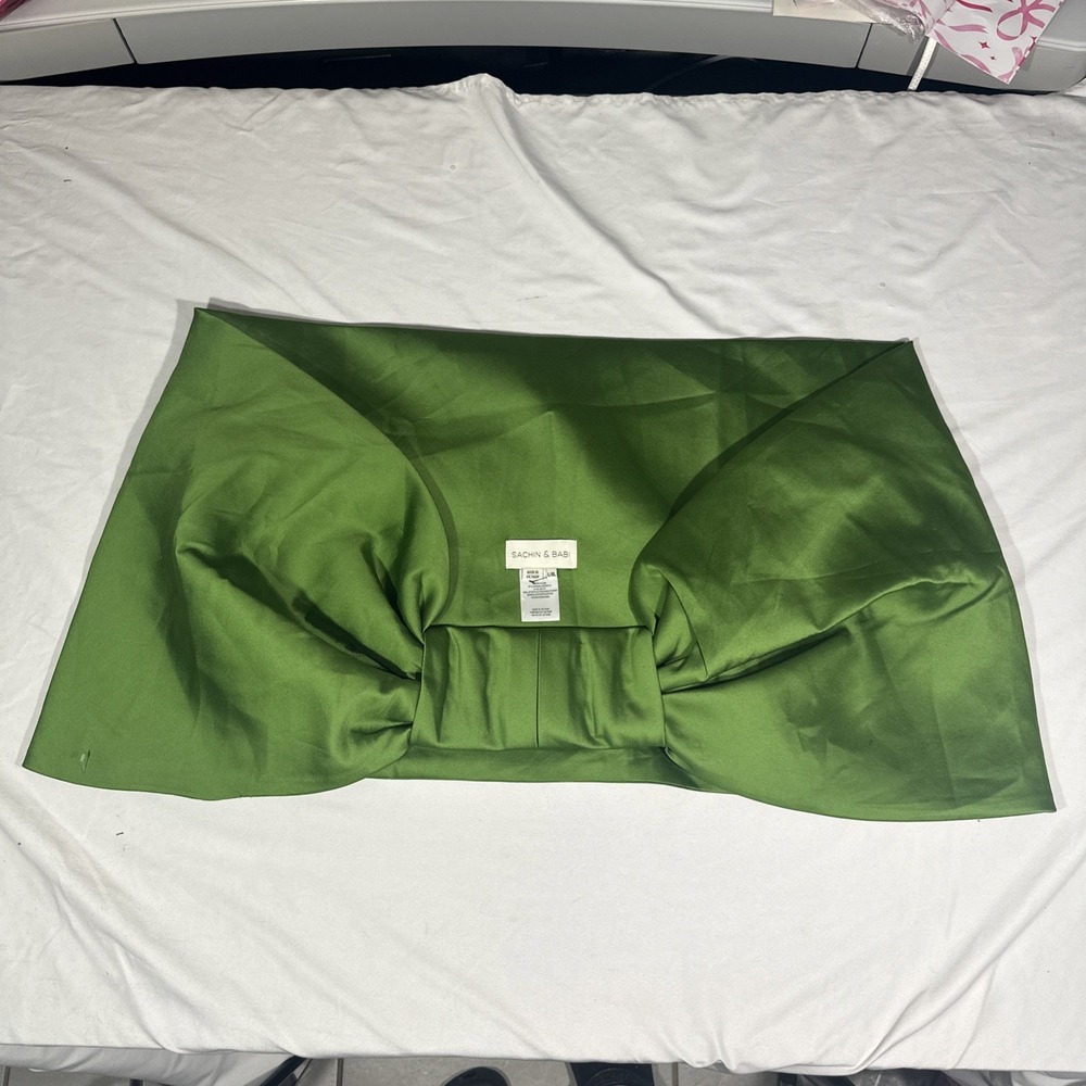 NWD $250 Sachin & Babi [‎ L/XL ] Hug Satin Shawl in Green Garnet #U1711 - Picture 3 of 14